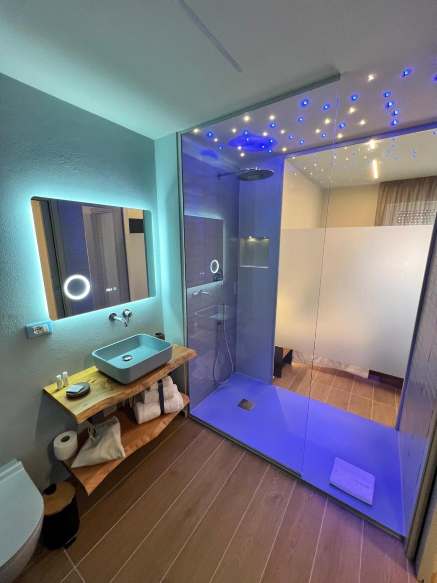 Luci Sul Mare -Boutique Rooms Follonica Exteriör bild