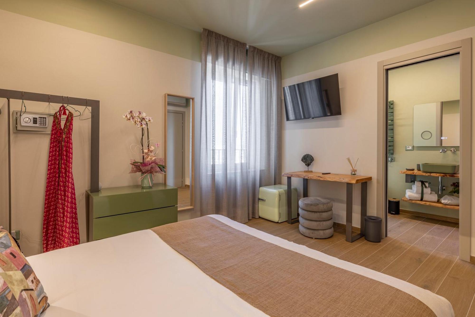 Luci Sul Mare -Boutique Rooms Follonica Exteriör bild