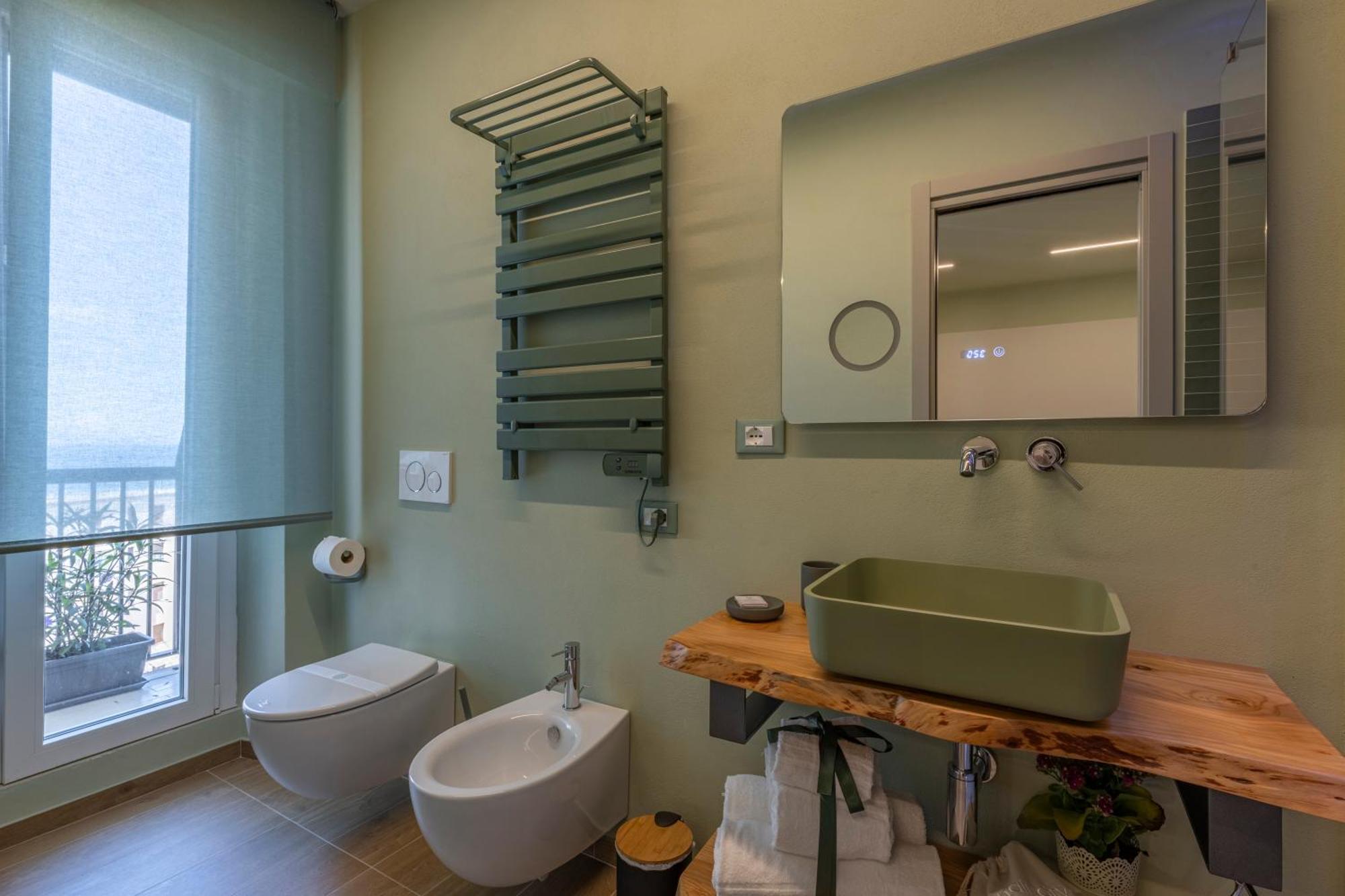 Luci Sul Mare -Boutique Rooms Follonica Exteriör bild