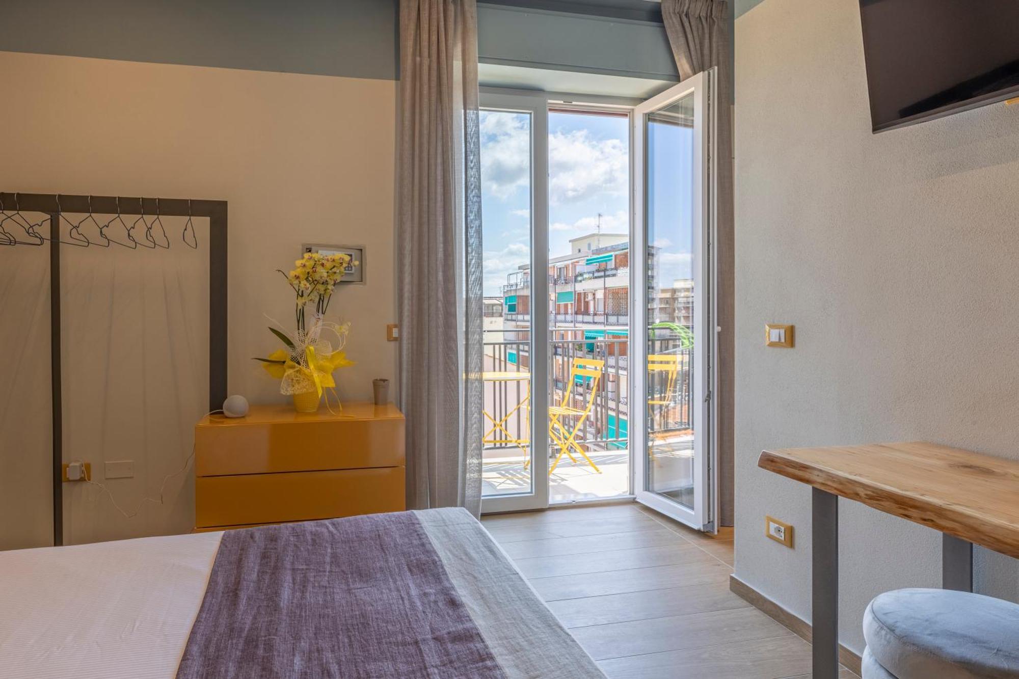 Luci Sul Mare -Boutique Rooms Follonica Exteriör bild