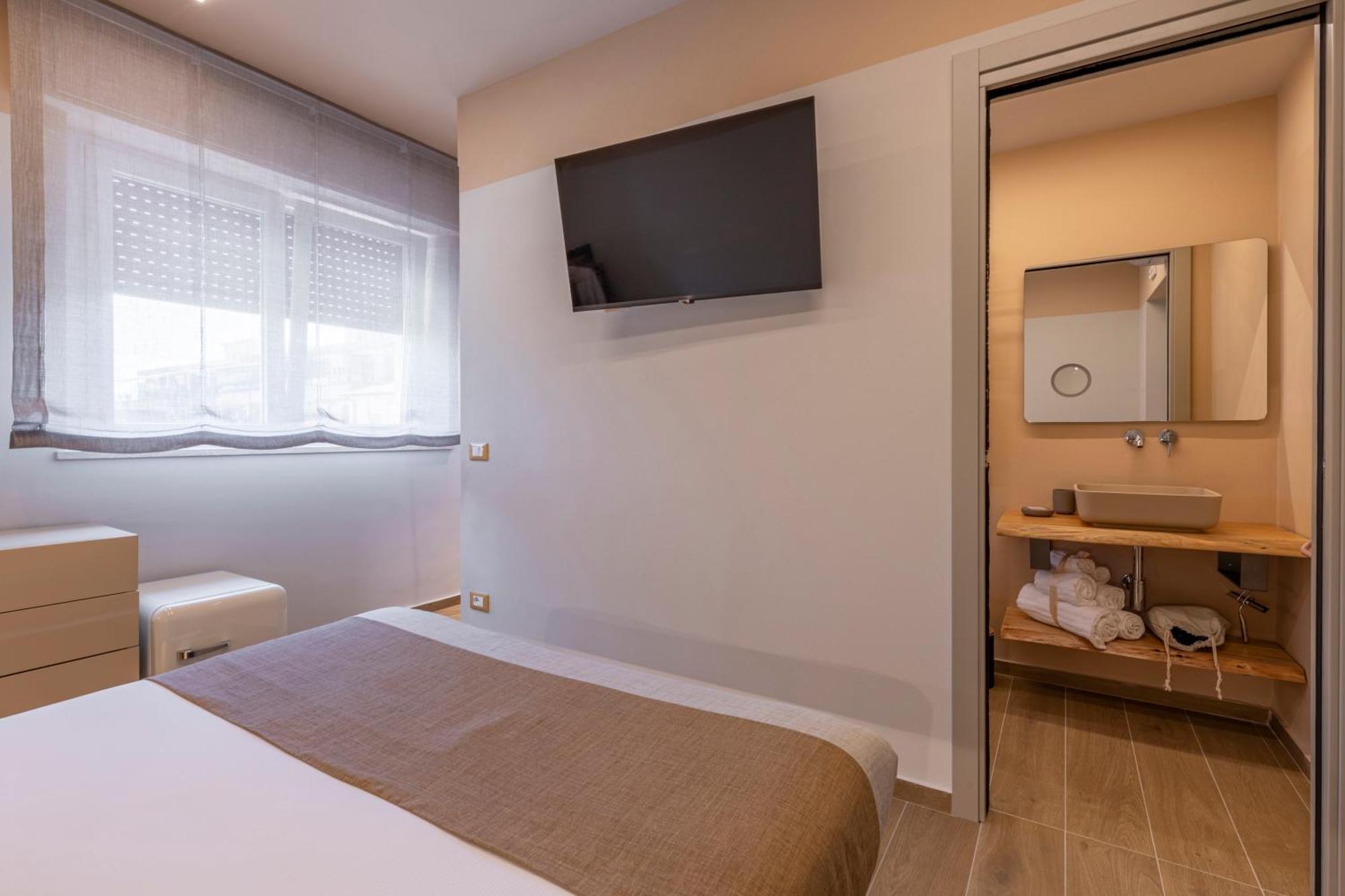 Luci Sul Mare -Boutique Rooms Follonica Exteriör bild